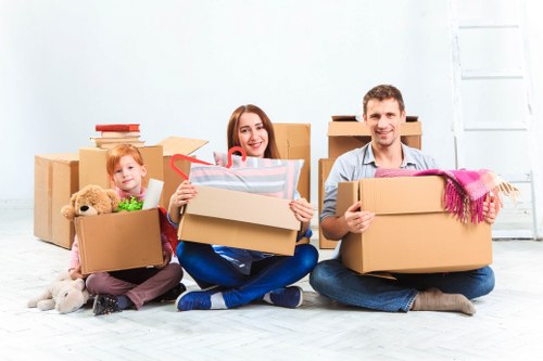 Professional packing and unpacking services in Watford for a smooth home move