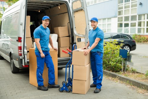 Free quote planning for a busy Watford property move